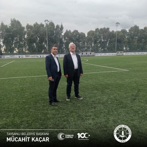 Belediye başkanımız Sayın Mücahit Kaçar ve Sayın Mehmet Koç ile birlikte spor tesislerine ziyarette bulundu.
