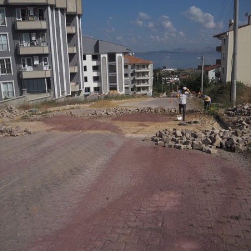 Ertuğrul Gazi Caddesi'nde parke taş düzenlemesi yapıldı 