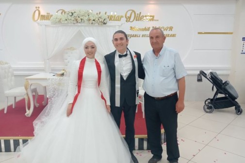 Belediye Başkan Yardımcımız Sayın Recep Tuncer'in de katıldığı düğünden, Nazlı Berrin & Muhammed çiftine mutluluklar dileriz...